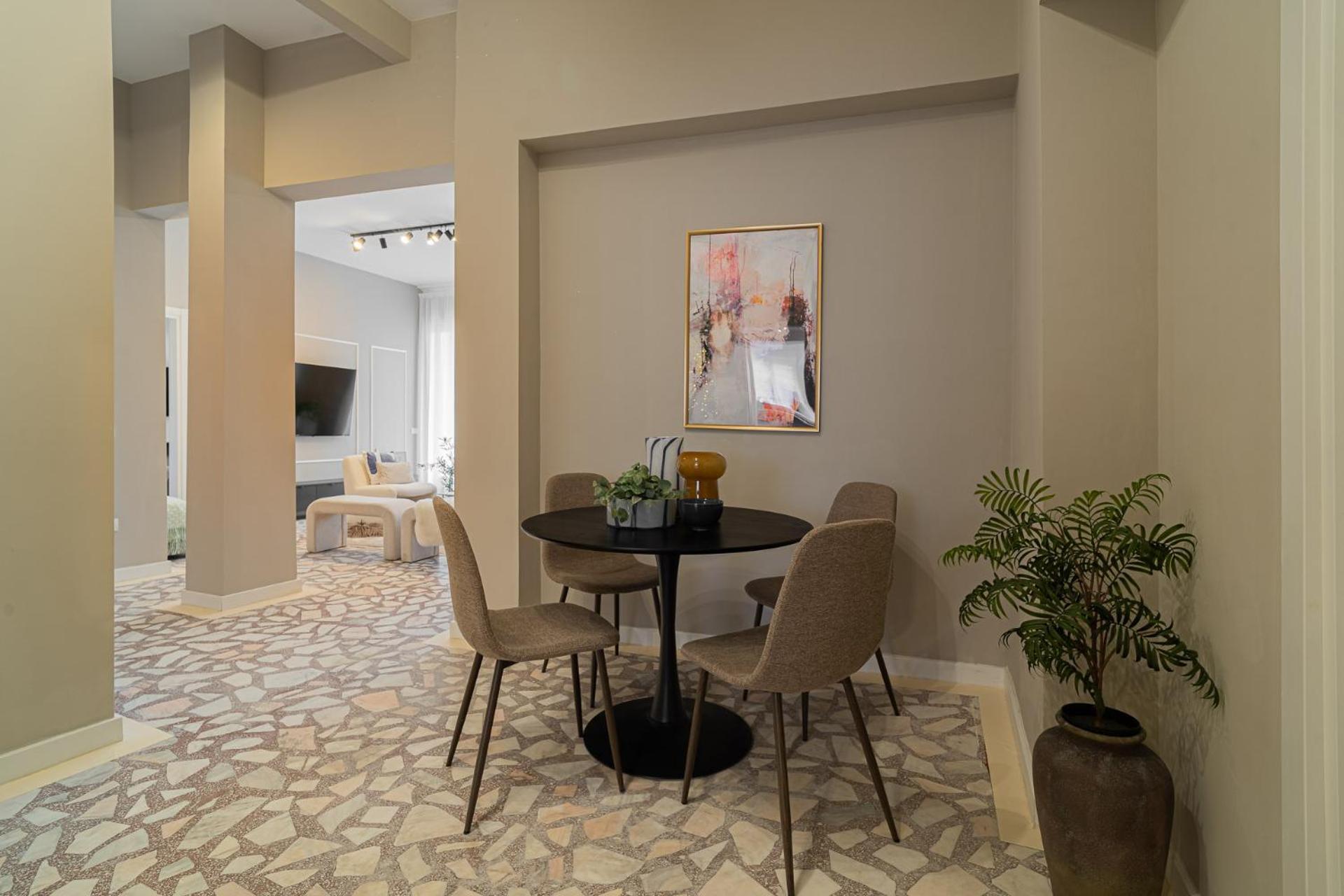Loggia & Luxe 5Br Penthouse In Universitatii Area Bucharest Exterior photo