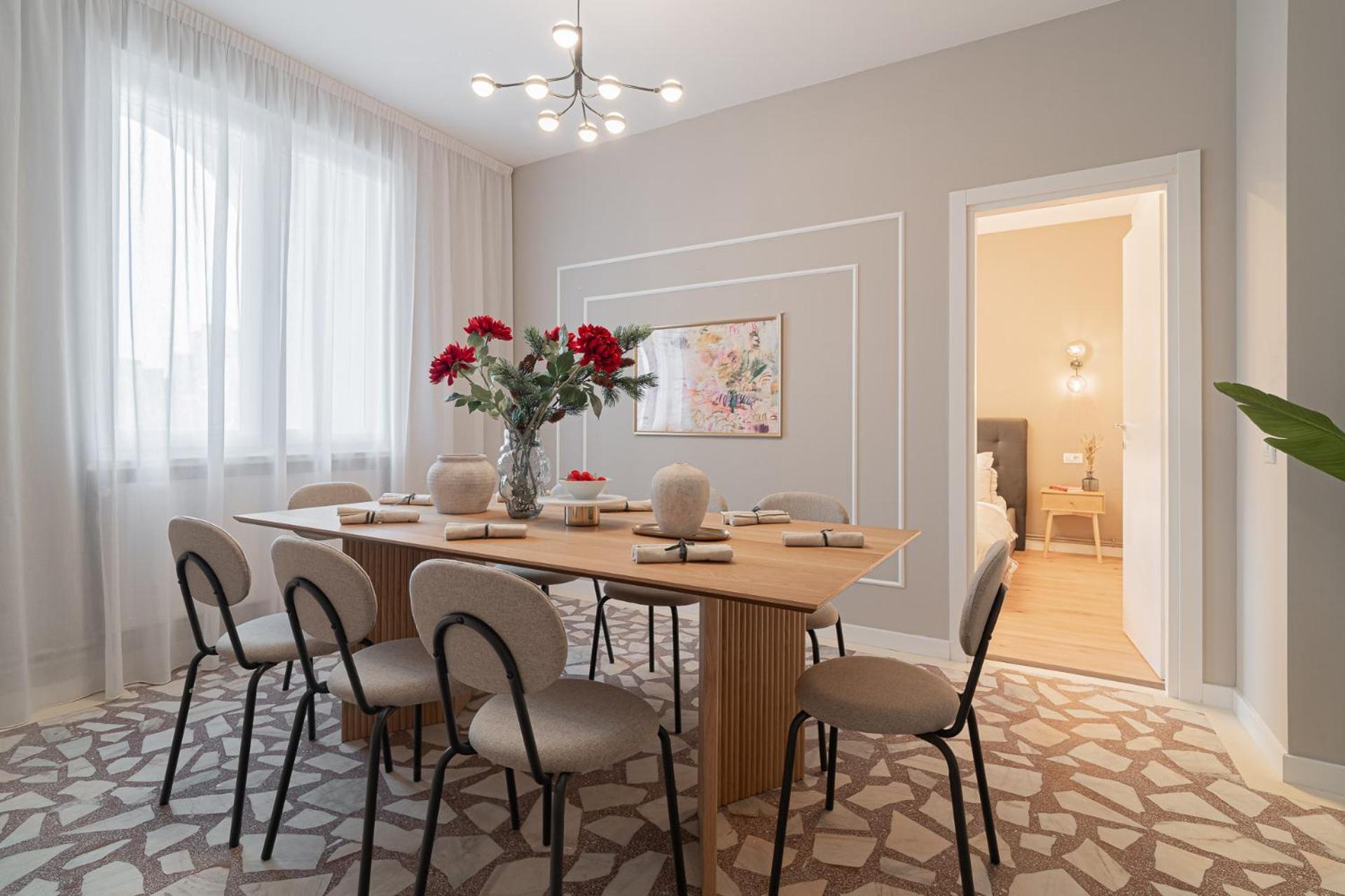 Loggia & Luxe 5Br Penthouse In Universitatii Area Bucharest Exterior photo